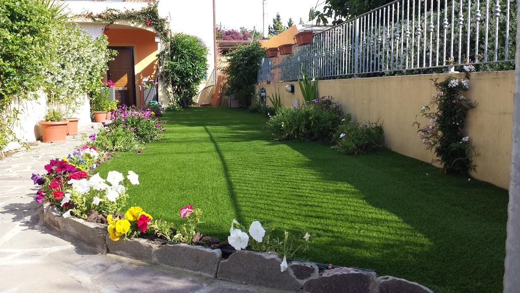 Casa con Giardino Villa Olbia Exterior foto